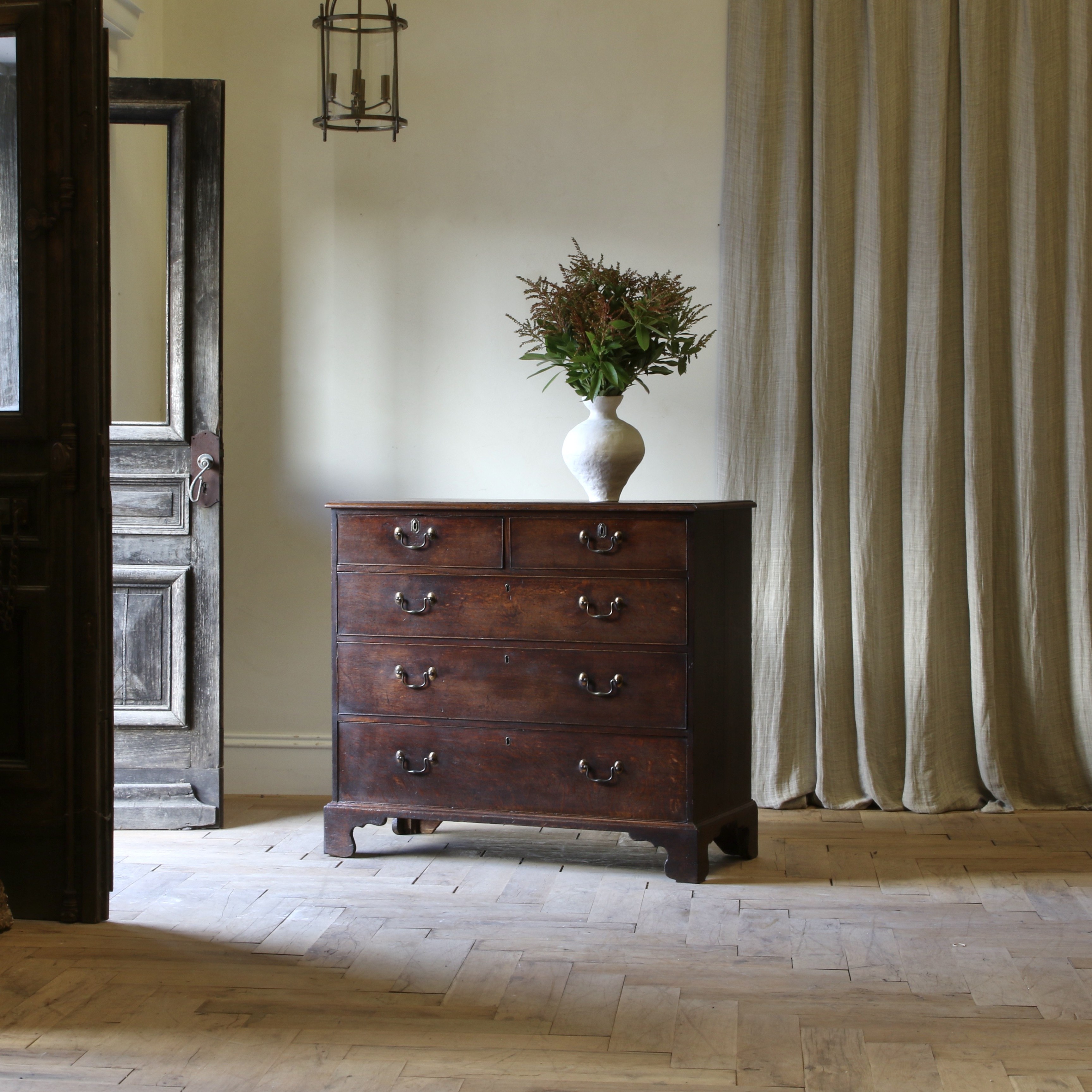Georgian Chest of Drawers
